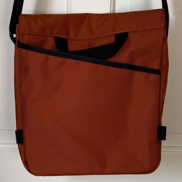 Tom Bihn Medium Cafe Bag - Burnt Orange Ballistic Nylon, USA Made - Picture 3 of 5